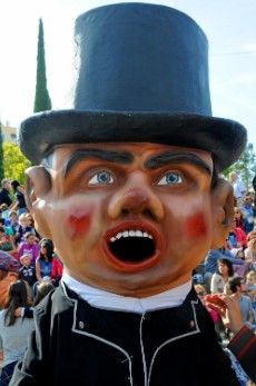 El forano cabezudo de zaragoza