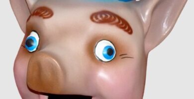 Cabeza de cabezudo cerdito marinero